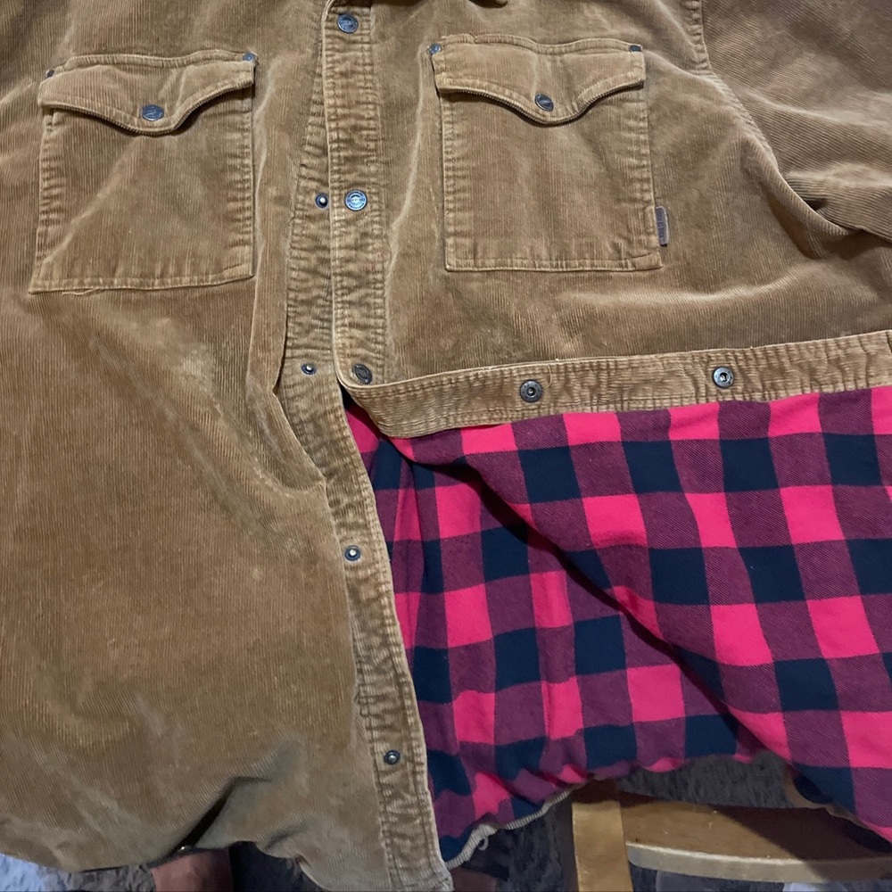 Men’s Legendary Whitetails corduroy brown coat.  Size 5XL…  Cotton lined